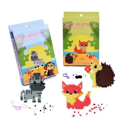 فاریسٹ پکسل موتیوں کا کھلونا۔